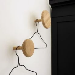 Arne Lykke Portemanteaux Et Patères Patère Bouton (lot De 2) Bois Clair -Meubles de cuisine Soldes patere bouton lot de 2 bois clair 2